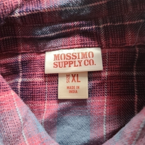 MOSSIMO Blue Pink Plaid Button-Down Shirt - Picture 2 of 3